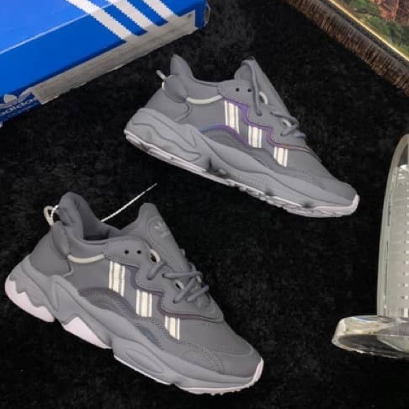 Fresh new kicks! - Picture 5 of 5